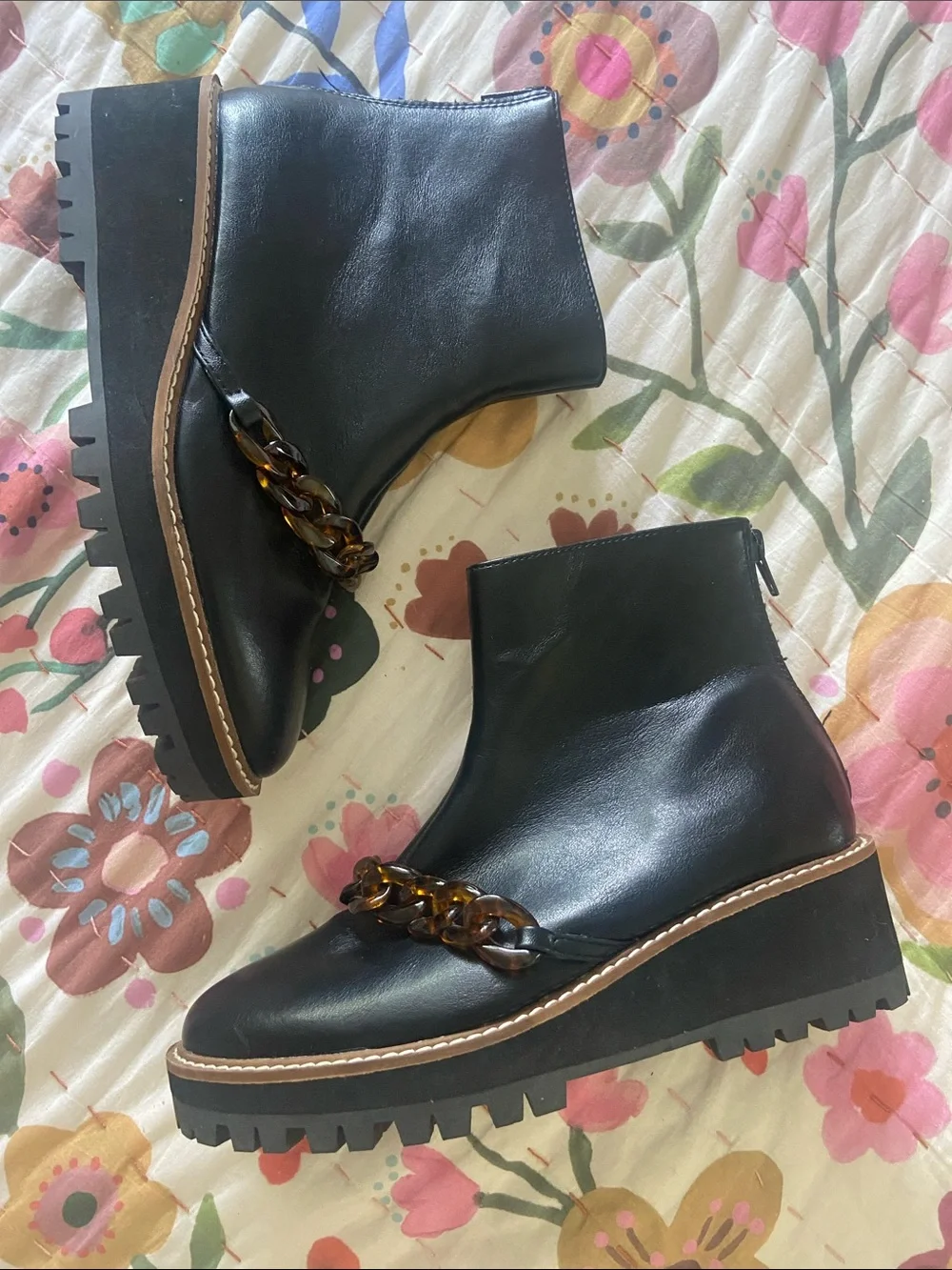 Coconuts by Matisse Black Leather Platform Ankle Boots with Tortoiseshell Chain